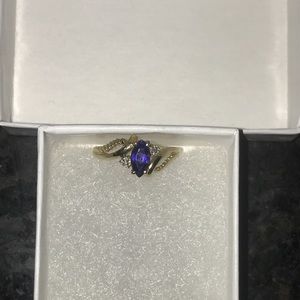 10k gold ring like new, $100